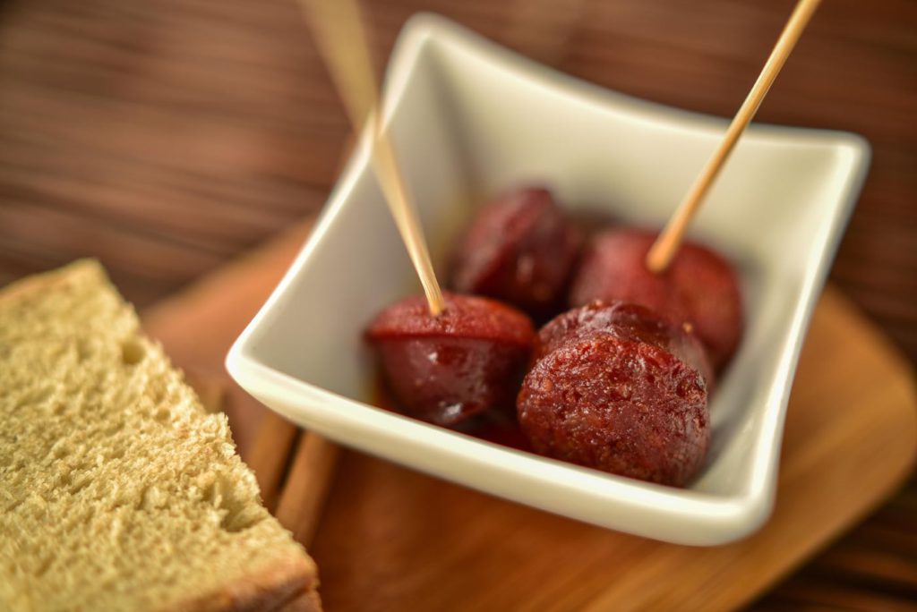 Restaurante Las Maravillas en Ronda (Málaga) - Chorizos caramelizados al vino y canela